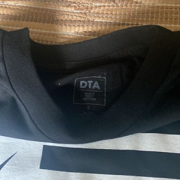 NWT DTA black tee with white logo size S - Picture 2 of 4